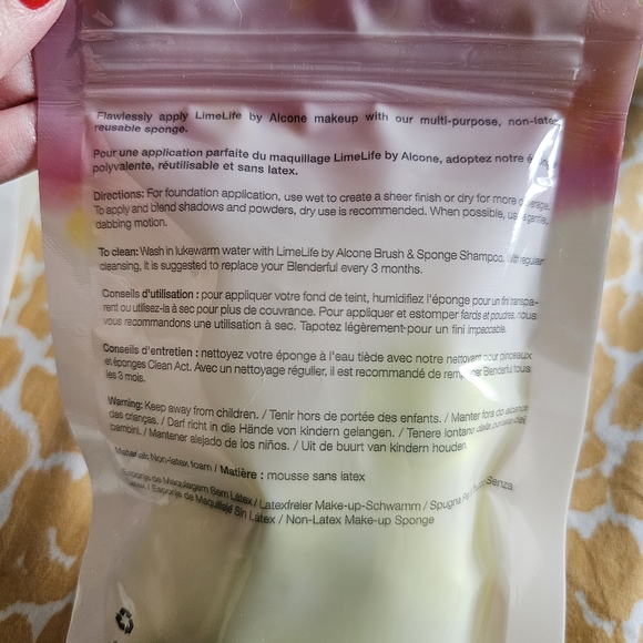 NWT BULK Mini Blenderful Non Latex Foam Makeup Sponge Limelife by Alcone - Green - Picture 2 of 6
